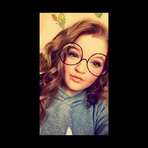 Meet your Posher, Alaina